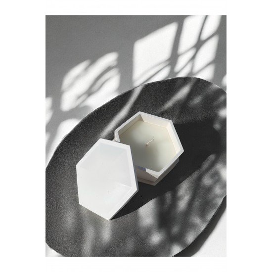 Dekoratif Altıgen Tabanlı Mum - Dekoratif Kutu - Kokulu - 8 Cm