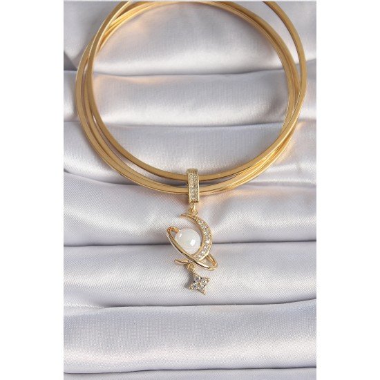 Özel Pirinç Gold Renk Zirkon Taş Detaylı Hilal Model Sallantı İncili Ajda Charm Fırsat!!!