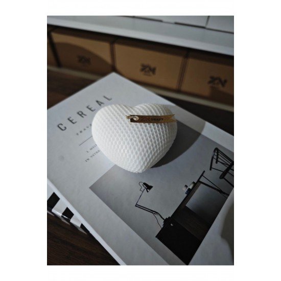 Dekoratif Kalp Şeklinde Mum - Beyaz, Petek Desenli