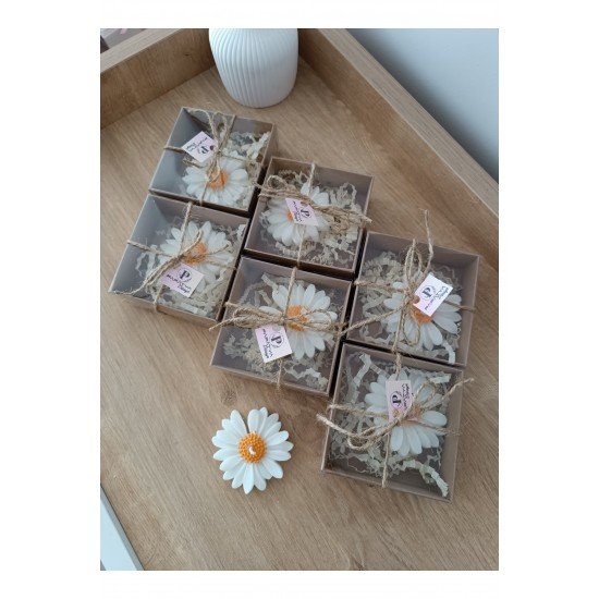 Kraft Kutulu Hediyelik Yüzen Papatya Mum, Nikah Şekeri, Kına, Söz, Nişan, Nikah (3 adet)