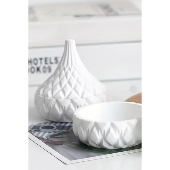 İskandinav Tarzı Dekoratif Mumluk