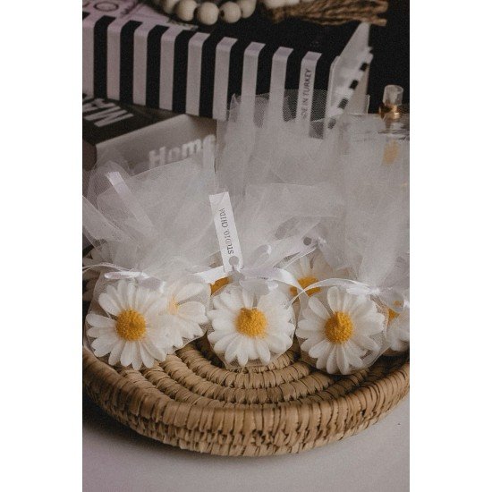 15 adet Mini Papatya Mum Süslemeli Hediyelik