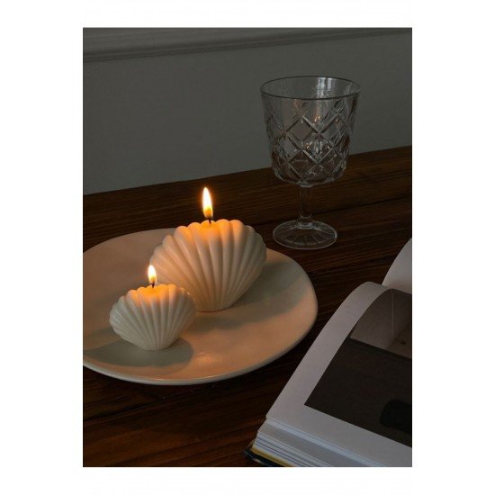 Bir Adet Büyük Istiridye Şeklinde Dekoratif Mum