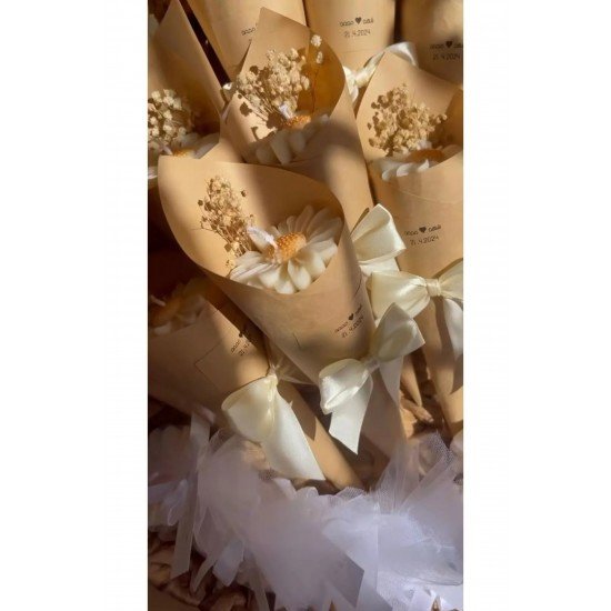 Bernamiofficial Kişiye Özel Düğün|nişan|söz|kına| Hediyelik Vanilya Papatya Mum Buket- 15 Adet