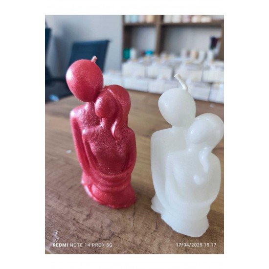 Official Kokulu Sevgili Sarılan Çift Mum Kırmızı Beyaz Set - 1 Adet