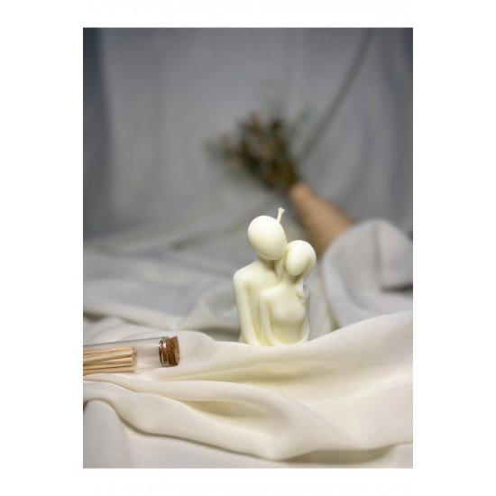 Sarılan Çift Soyawax Mum