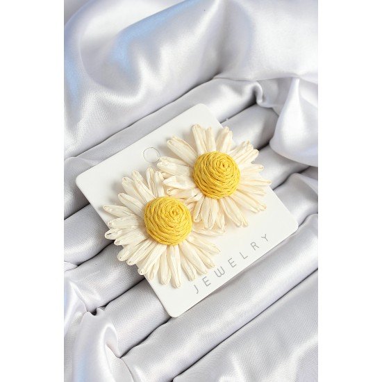 Özel Papatya Model Beyaz Ve Sarı Renk Kadın Küpe Fırsat!!!