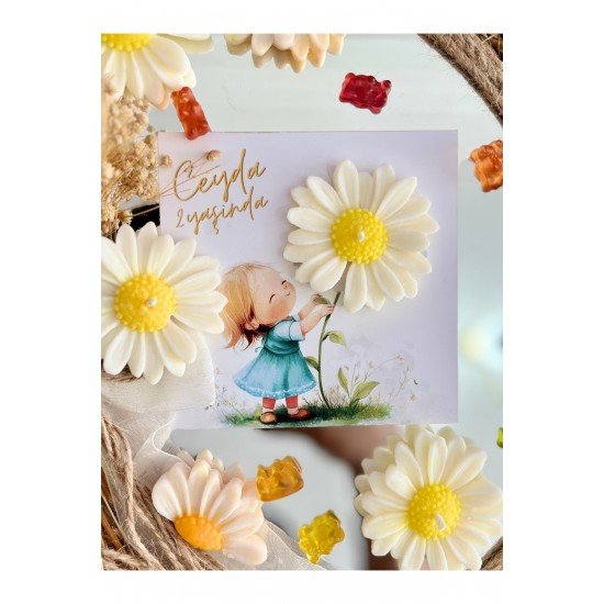 25 Adet Özel Tasarlanmış Kart Ve Papatya Mum. Doğum Günü, Baby Shower, Bebek Doğum Hediyelik