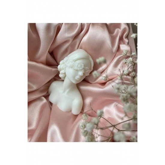 Estevia Çiçek Maskeli Kız Mum