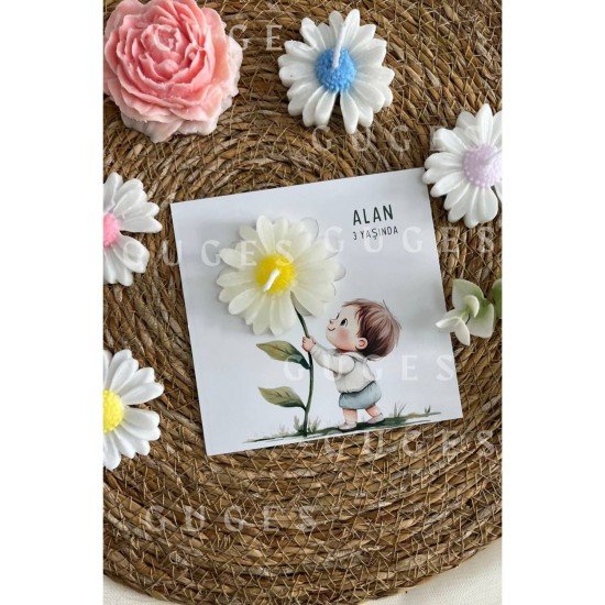 10 Adet Özel Tasarlanmış Kart Ve Papatya Mum. Bebek Doğum, Babyshower, Doğum Günü, Hediyelik