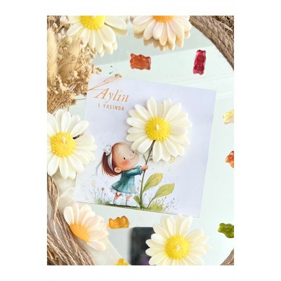 10 Adet Özel Tasarlanmış Kart Ve Papatya Mum. Bebek Doğum, Babyshower, Doğum Günü, Hediyelik