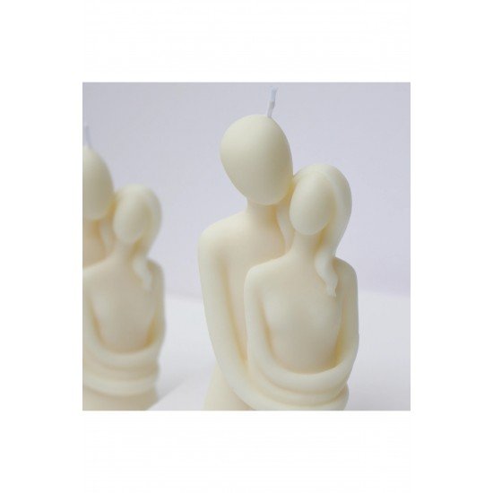 Bernamiofficial Sarılan Çift Şeklinde Mum